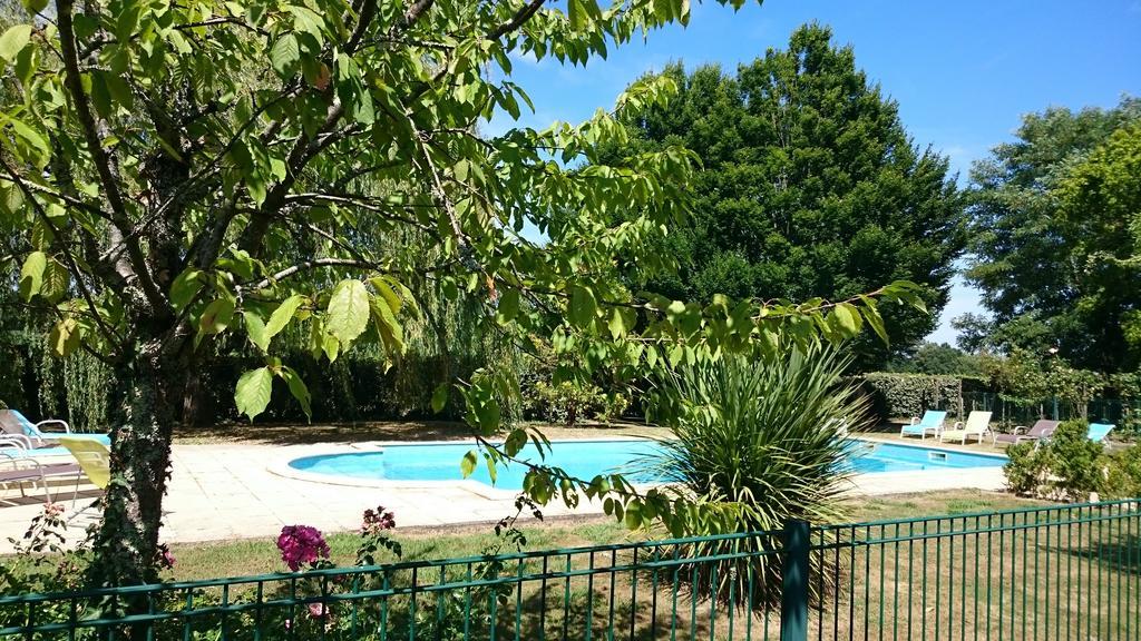 ベベーズ Domaine De Paguy Bed & Breakfast エクステリア 写真
