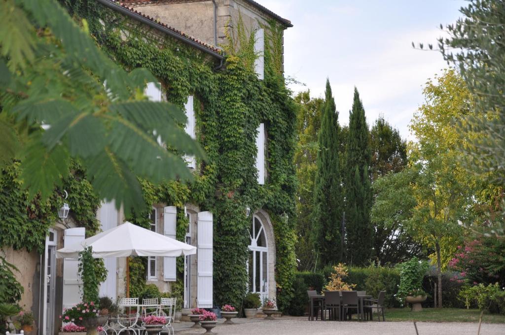 ベベーズ Domaine De Paguy Bed & Breakfast エクステリア 写真